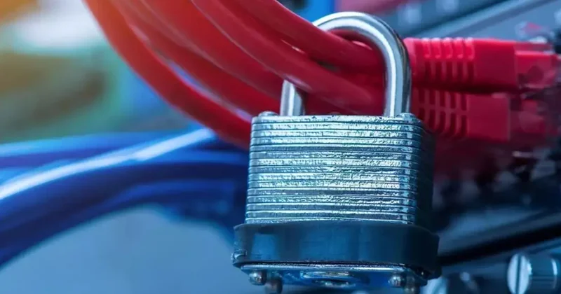 Названа причина масштабного сбоя интернета все еще актуально