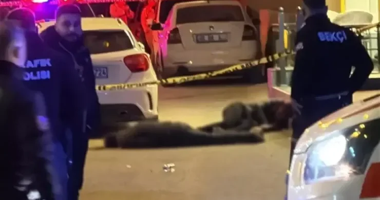 Gecəyarısı oteldə DƏHŞƏT: Vəkil ata və oğlunu öldürdü