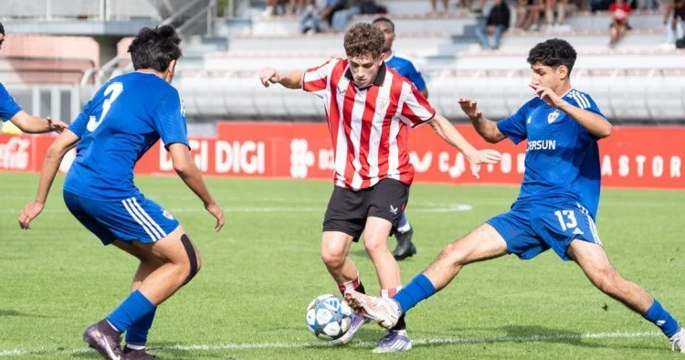 Napoli Qarabağ matçının hakimləri açıqlandı UEFA Gənclər Liqası