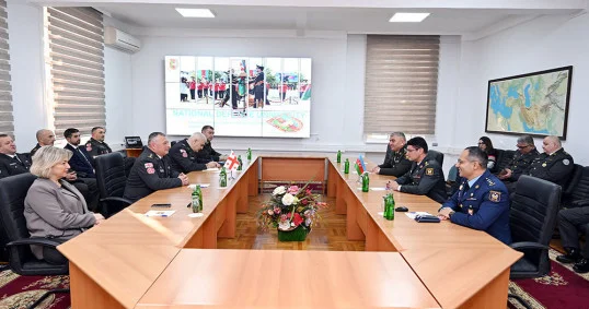 Азербайджан и Грузия обсудили сотрудничество в сфере военного образования