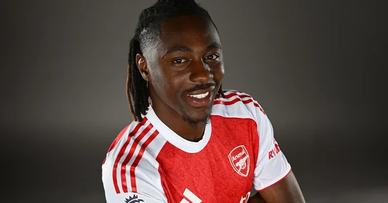 Ebereçi Eze İngiltərə Premyer Liqasının tarixinə düşüb