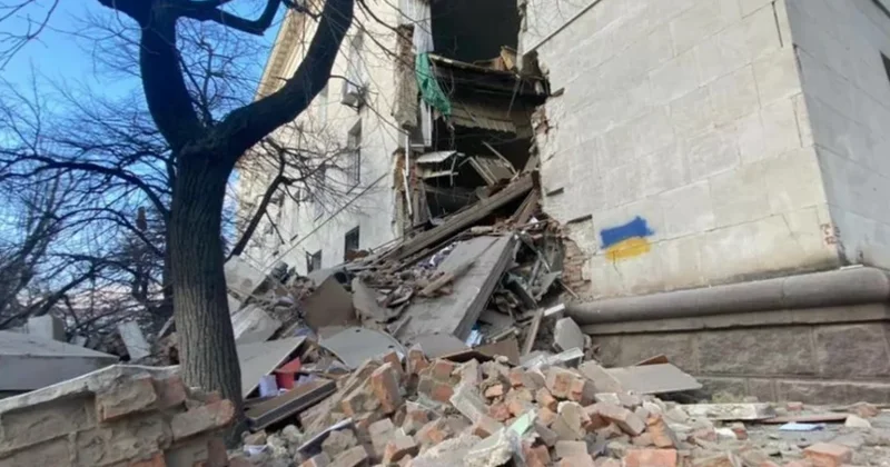 Rusiya ordusu Xersonu atəşə tutdu, ÖLƏNLƏR VAR