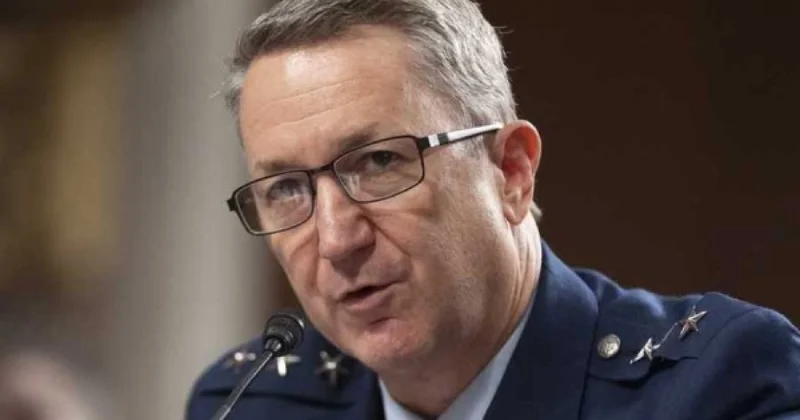 Американский генерал проверит боеготовность ВМС к удару по Венесуэле