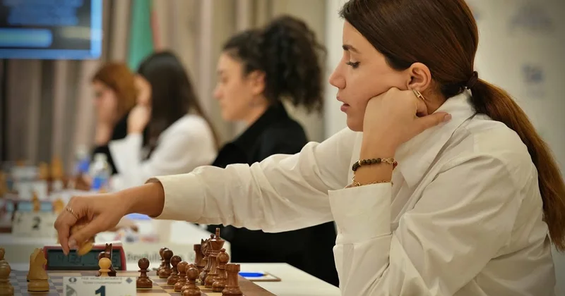 Qadın şahmatçılarımızdan tarixi uğur Dünya ikinciliyi!
