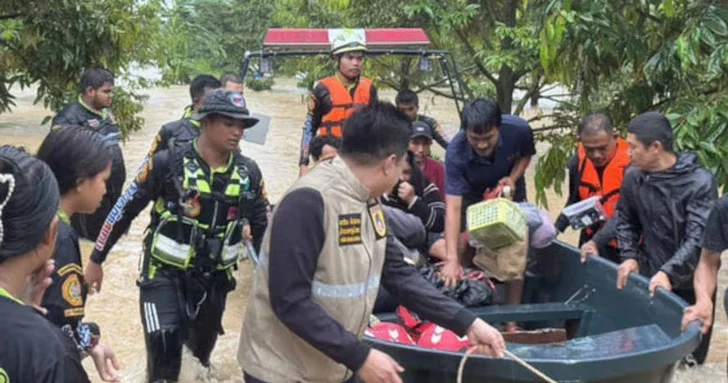 Наводнение в Таиланде: эвакуированы туристы из 17 отелей