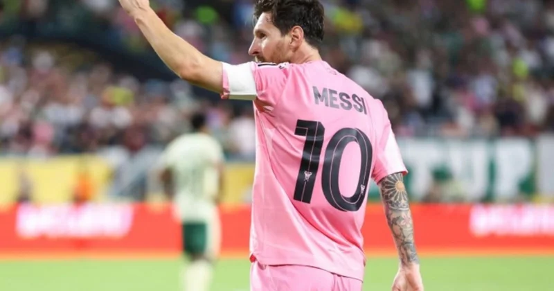 Messi əfsanəvi futbolçunun rekorduna çatdı