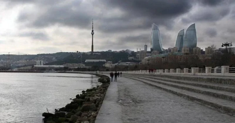 Hava kəskin soyudu: külək əsəcək, duman olacaq
