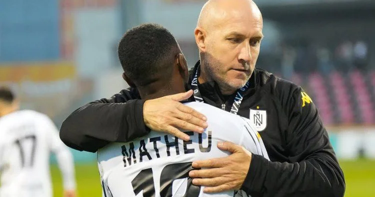 Samir Abasovdan futbolçulara şok sözlər: “Ona görə belə edirsiniz?” İdmanXəbər