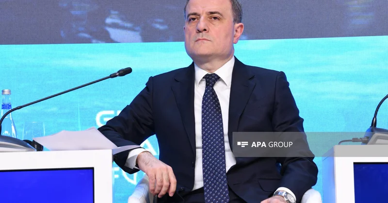 Ceyhun Bayramov İtaliyaya rəsmi səfərə yola düşüb