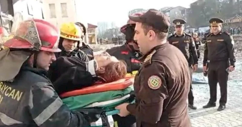 Partlayışın baş verdiyi obyektdən 7 nəfər sağ çıxarılıb Video + Yenilənib