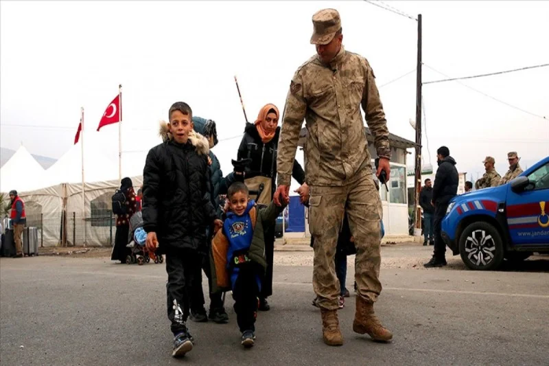 Son 15 gündə Türkiyədən 25 min suriyalı ölkəsinə qayıdıb