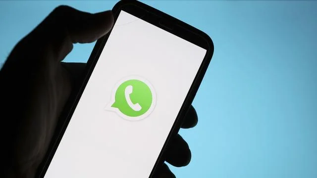 İran WhatsApp qadağasını ləğv etdi