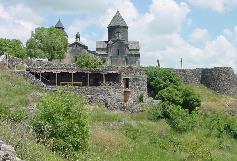 Qərbi Azərbaycanın abidələri: erməniləşdirilmiş Mamu Xatun monastırı AZƏRTAC