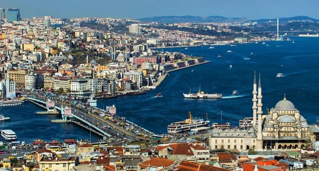 Övladlarının Türkiyədə təhsil almasını istəyənlər, Türkiyədə gələcək qurmağa çalışanlar orada əmlak alır