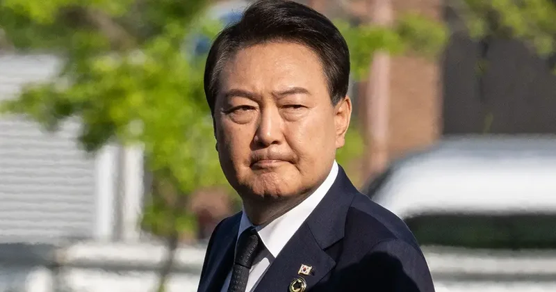 Cənubi Koreya prokurorluğu keçmiş prezidenti seçki qanununu pozmaqda ittiham ediblər