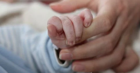 Abşeronda iki aylıq uşaq ölüb