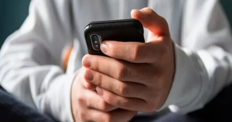 Facebook da danışdığı qadın oğlan çıxdı Azərbaycanda qeyri adi ŞANTAJ