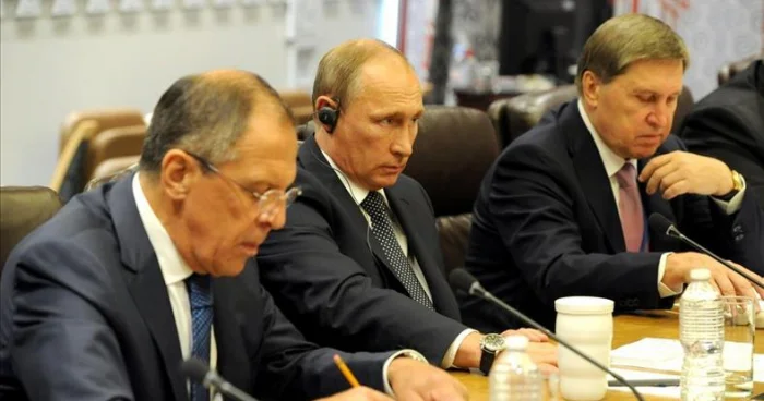 Suriyalı nazirlər Kremldə Putinlə görüşüblər