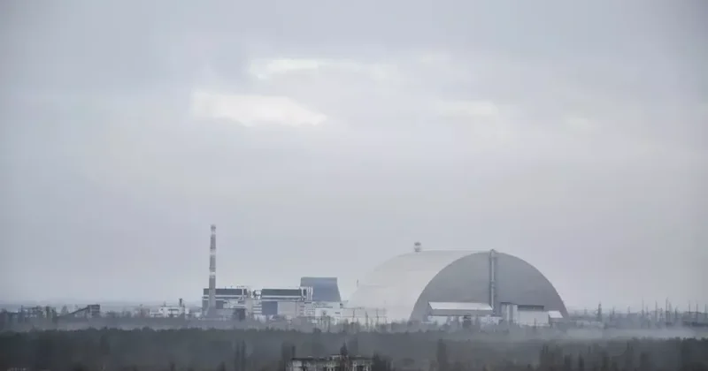 СМИ: Повреждённый саркофаг Чернобыльской АЭС не выдержит новых атак