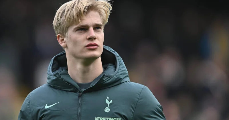 Lukas Berqval Liverpul yolunda? Tottenhem in cavabı gecikmədi