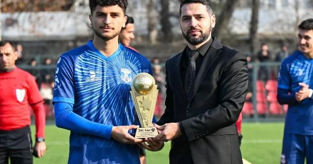 Ayın ən yaxşı qolunun müəllifi mükafatlandırıldı