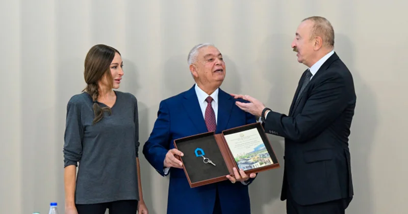 “Balaca Heydərin iki oğlu var” Prezident +Video