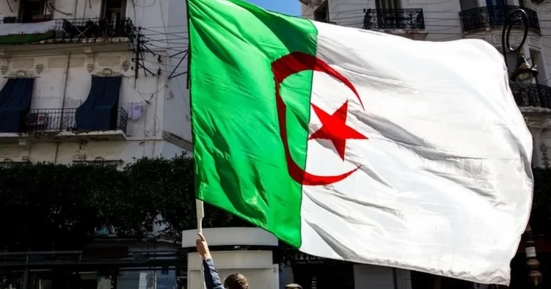 Əlcəzair parlamenti Fransa müstəmləkəçiliyini cinayət kimi tanıdı