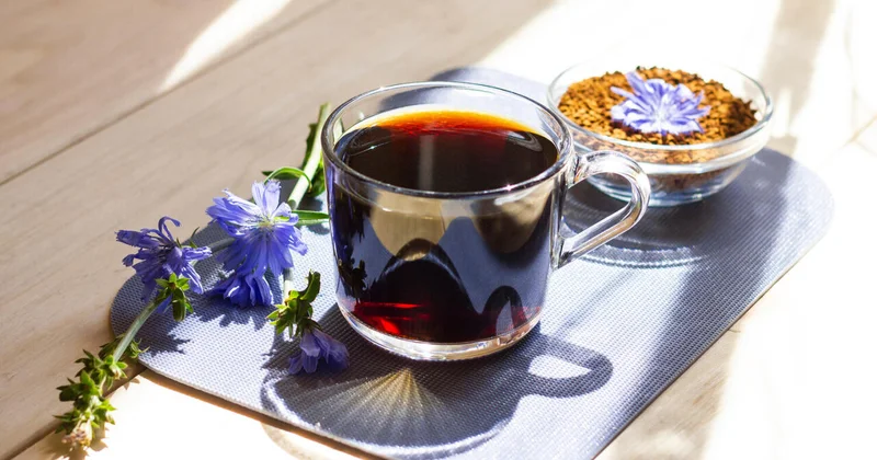 Названы популярные напитки, укрепляющие здоровье кишечника