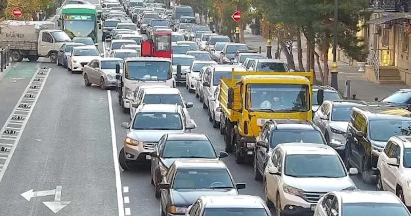 Hazırda Bakıda sıxlıq müşahidə olunan yollar açıqlanıb