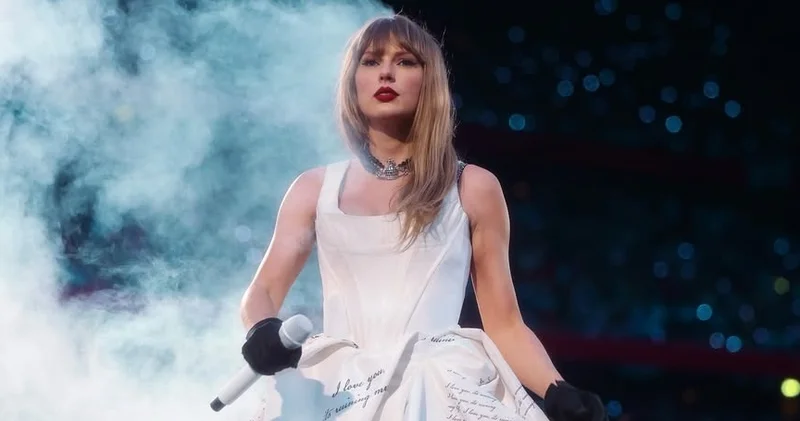 Teylor Svift xeyriyyə addımı atdı