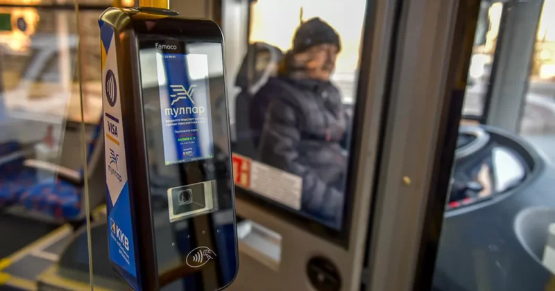 Общественный транспорт Бишкека полностью перейдет на безналичную оплату