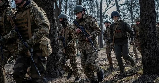 Zelenski sülh müqaviləsi imzalandıqdan sonra səfərbərlikdən danışıb