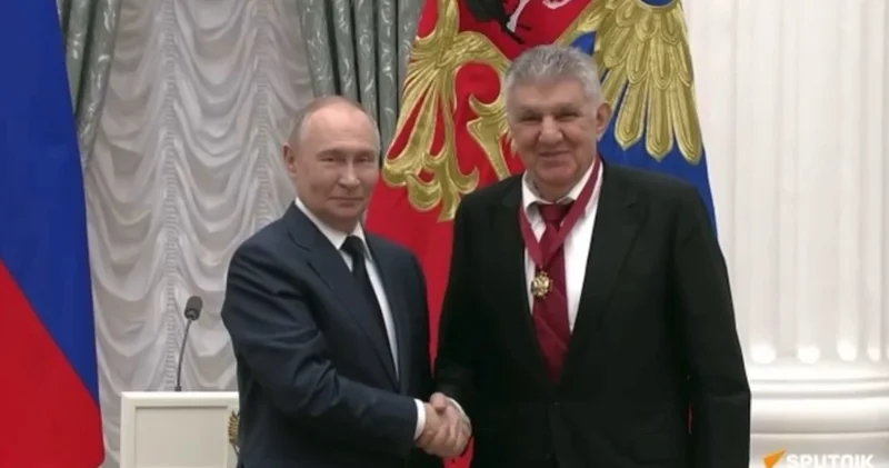 Путин наградил Абрамяна орденом Minval Politika