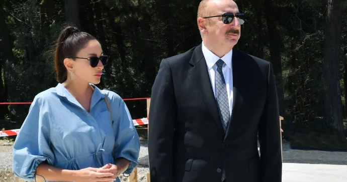 Prezident və xanımı Ağdam sakinləri ilə görüşdü