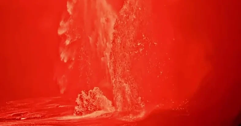 На Гавайях вновь проснулся вулкан ВИДЕО