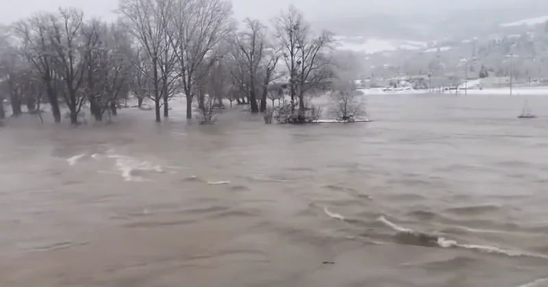 Мощное наводнение во Франции ВИДЕО