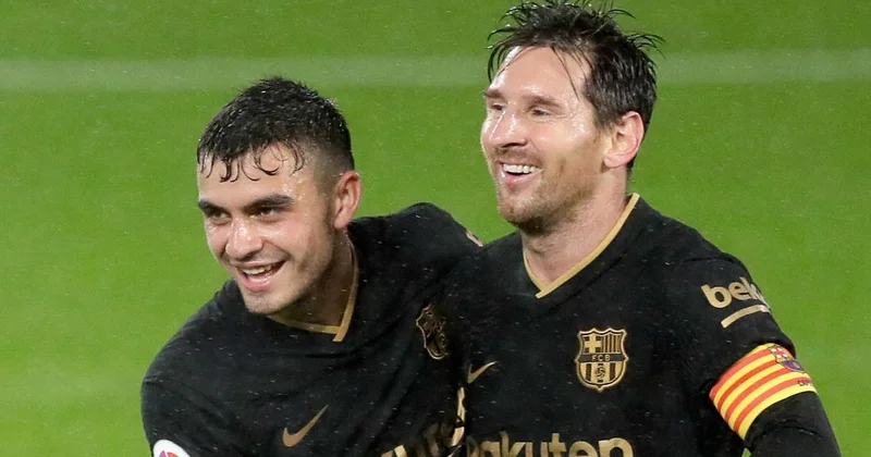 Педри поприветствовал возможное возвращение Месси в Барселону