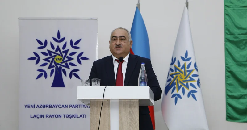 “Möhtəşəm Zəfərin müəllifi, qətiyyətli Lider!”