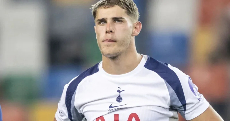 Van de Ven ağır xəsarət yetirdiyi İsakdan üzr istəyib