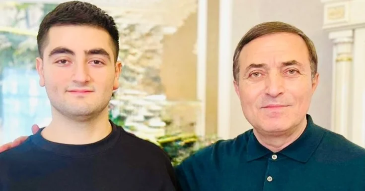 Ad günündə oğlundan uzaq qaldığını bildirdi Fotolar