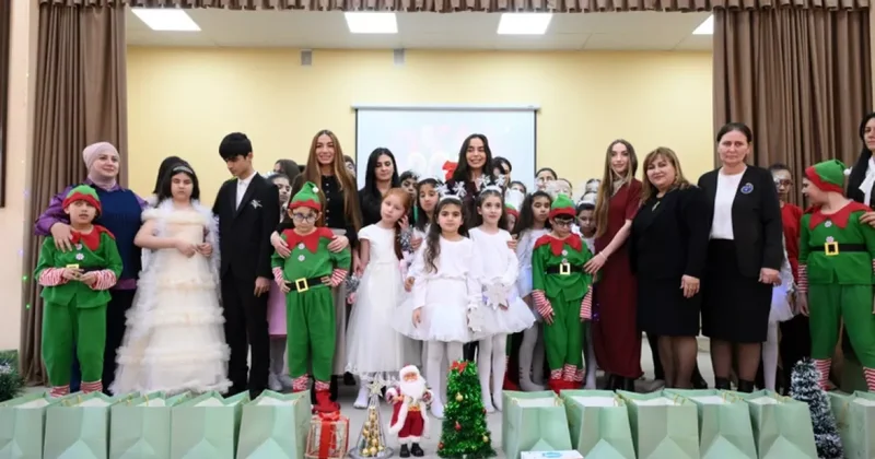 Лейла, Арзу и Алена Алиевы посетили школу интернат №5 города Баку