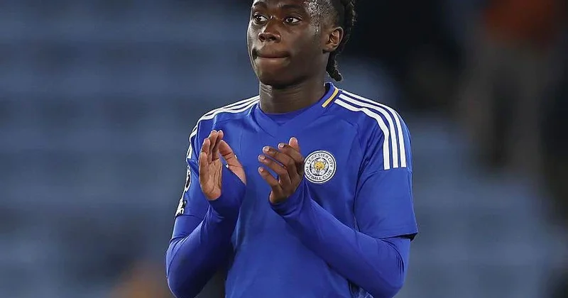 Mançester Siti və Çelsi 16 yaşlı vinger üçün yarışırlar