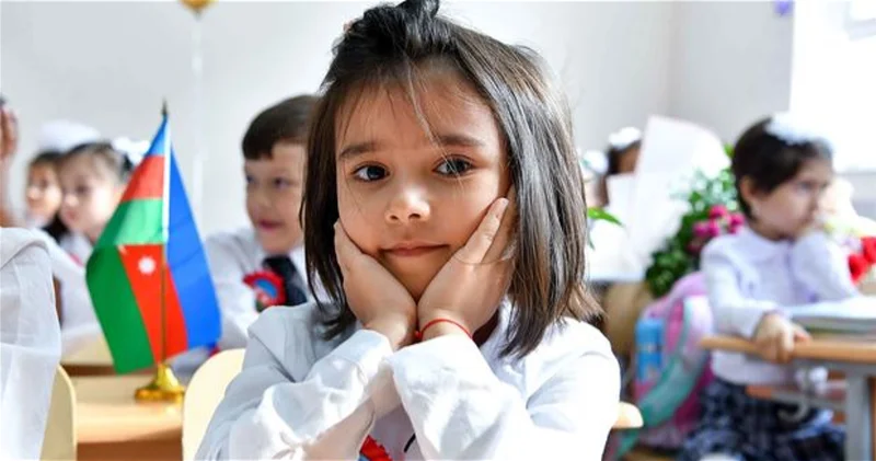 Миннауки и образования прокомментировало слухи о переносе учебных дней в школах и вузах