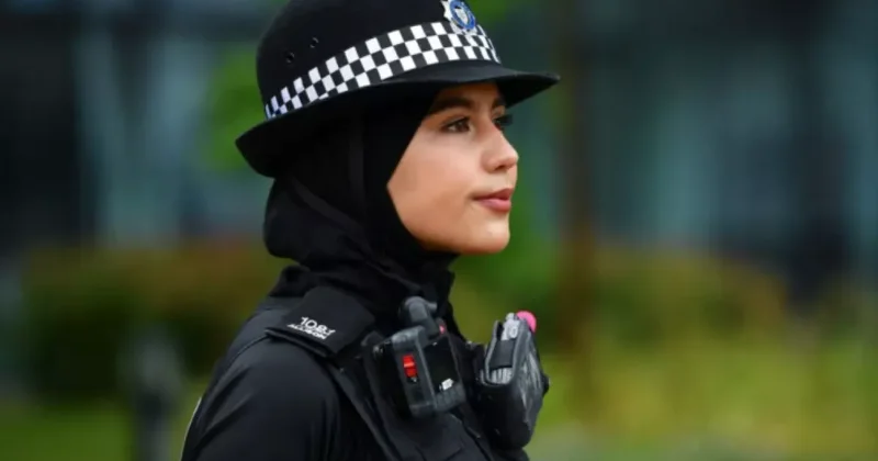 В полиции Великобритании внедрят магнитные хиджабы для привлечения мусульманок