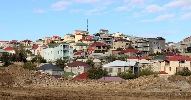 “Kupca”sız evlərin problemləri: Qeydiyyat yox, vergi yox, sığorta yox...