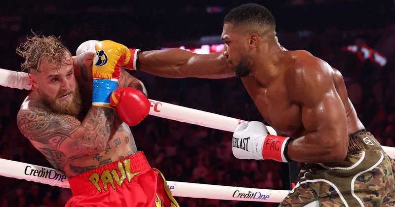 “Netflix” Ceyk Pol və Entoni Coşua arasındakı döyüşü dünyada nə qədər adamın izlədiyini açıqlayıb