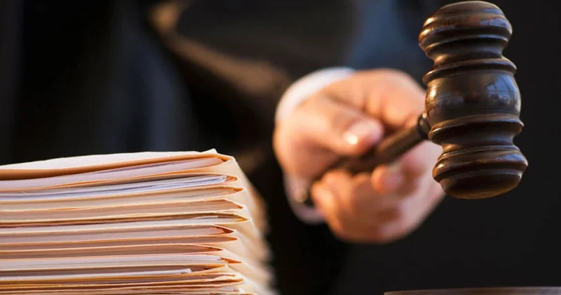 Əcnəbilərə hökm oxundu FOTO