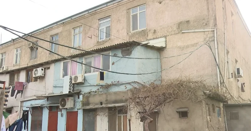 Sumqayıtda zavodun tüstüsü evlərə dolur VİDEO