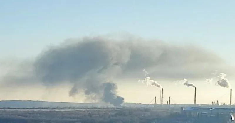Крупный пожар на НПЗ в Саратове видео