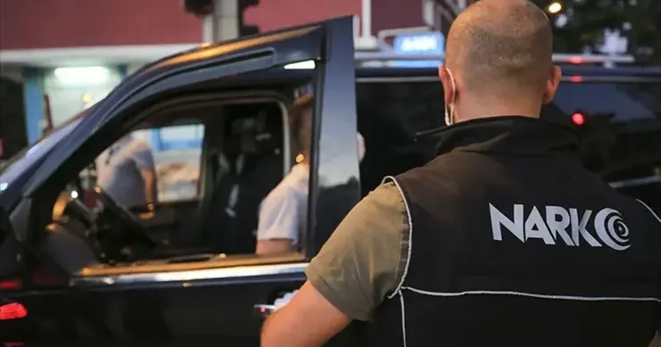 İstanbulun 4 vilayətində narkotik əməliyyatı: 20 həbs
